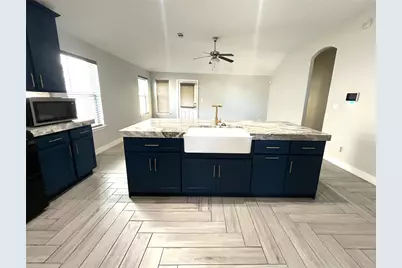 8603 W Highlands Crossing, Highlands, TX 77562 - Photo 4