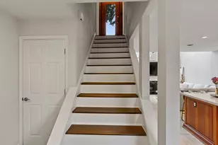 735 Worthshire St, Houston, TX 77008 - Photo 16