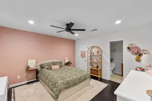 735 Worthshire St, Houston, TX 77008 - Photo 4