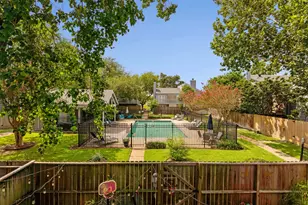 735 Worthshire St, Houston, TX 77008 - Photo 18