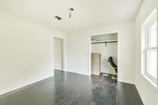 209 Leago St, Houston, TX 77022 - Photo 18