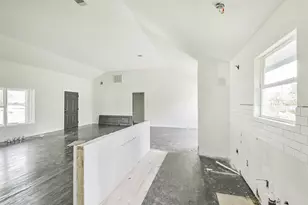 209 Leago St, Houston, TX 77022 - Photo 8