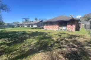 7627 Kellwood Dr, Houston, TX 77040 - Photo 6