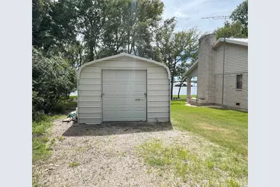 11391 Lakeshore Drive, Thornton, TX 76687 - Photo 10