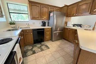 11391 Lakeshore Dr, Thornton, TX 76687 - Photo 14