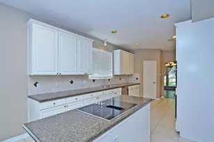 523 Crestridge Dr, Sugar Land, TX 77479 - Photo 14
