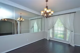 523 Crestridge Dr, Sugar Land, TX 77479 - Photo 4