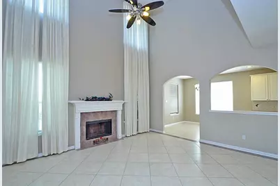 523 Crestridge Drive, Sugar Land, TX 77479 - Photo 8