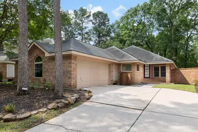 30 Cedar Chase Place, The Woodlands, TX 77381 - Photo 1