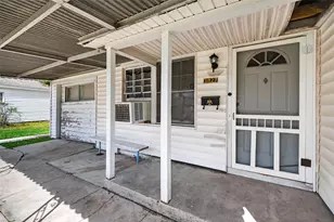 3827 Erby St, Houston, TX 77023 - Photo 2