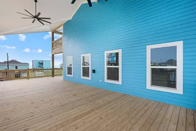 877 Alberdie Drive, Crystal Beach, TX 77650 - Photo 4