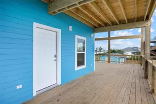 877 Alberdie Dr, Crystal Beach, TX 77650 - Photo 28