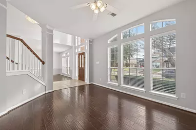 5911 Canyon Brook Court, Sugar Land, TX 77479 - Photo 8