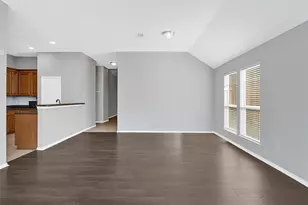 12934 Palm Leaf Ct, Houston, TX 77044 - Photo 8