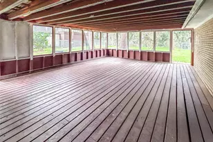 530 Circle Way, Lake Jackson, TX 77566 - Photo 4