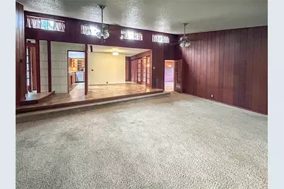 530 Circle Way, Lake Jackson, TX 77566 - Photo 6