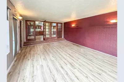 530 Circle Way, Lake Jackson, TX 77566 - Photo 12