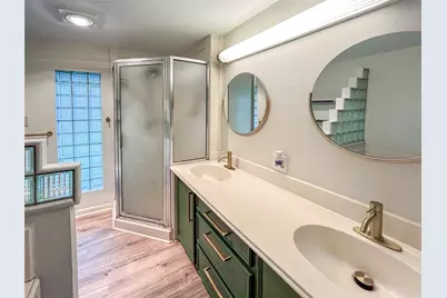 530 Circle Way, Lake Jackson, TX 77566 - Photo 20