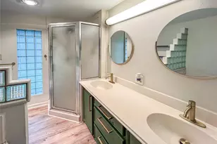 530 Circle Way, Lake Jackson, TX 77566 - Photo 20