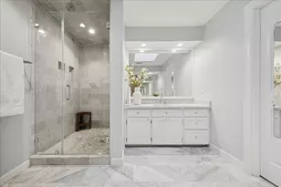 10106 Cedar Creek Dr, Houston, TX 77042 - Photo 20