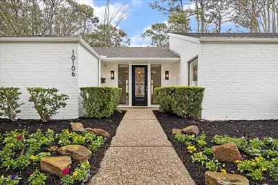10106 Cedar Creek Drive, Houston, TX 77042 - Photo 2