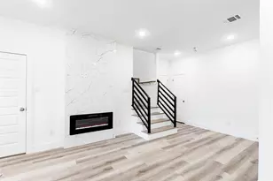 610 E 41st St, Houston, TX 77022 - Photo 6