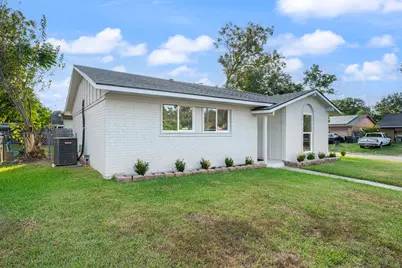 4802 Hannas Reef Drive, Bacliff, TX 77518 - Photo 44