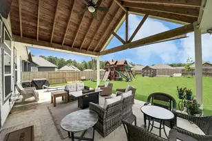 111 Alder Loop, Anahuac, TX 77514 - Photo 22