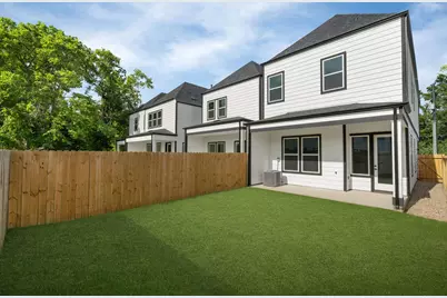 5933 Cebra, Houston, TX 77091 - Photo 1