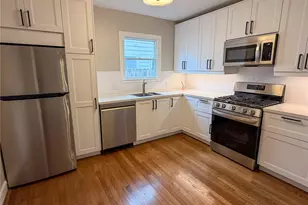 943 Dorothy St, Houston, TX 77008 - Photo 6