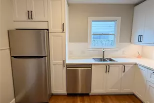 943 Dorothy St, Houston, TX 77008 - Photo 8