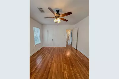 943 Dorothy Street, Houston, TX 77008 - Photo 10