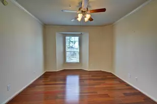 6607 Lake Woodlands Dr, The Woodlands, TX 77382 - Photo 10