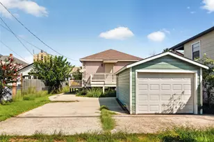 919 Postoffice, Galveston, TX 77550 - Photo 32