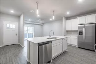 1326 Prairie Dr, Bryan, TX 77803 - Photo 4