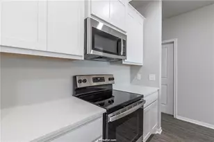 1326 Prairie Dr, Bryan, TX 77803 - Photo 10