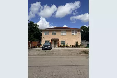 5144 Pease Street #2, Houston, TX 77023 - Photo 2