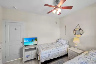 2577 Holiday Dr, Crystal Beach, TX 77650 - Photo 18