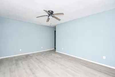 8321 Homewood Lane #C, Houston, TX 77028 - Photo 10