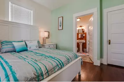 1518 Avenue M 1/2, Galveston, TX 77550 - Photo 10