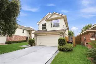 14106 Bishop Bend Ln, Houston, TX 77047 - Photo 2