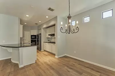 78 Douvaine Court, The Woodlands, TX 77382 - Photo 14