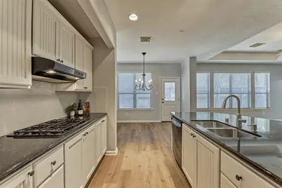 78 Douvaine Court, The Woodlands, TX 77382 - Photo 10