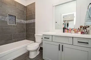 8325 Springwood Crk Ln, Houston, TX 77055 - Photo 28