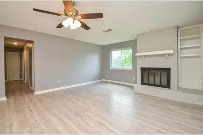 12791 Lake Conroe Hills Drive, Willis, TX 77318 - Photo 2
