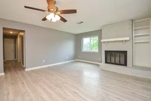 12791 Lake Conroe Hills Dr, Willis, TX 77318 - Photo 2