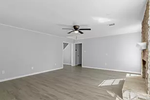 13339 Balmore Cir, Houston, TX 77069 - Photo 10