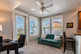 4221 Pointe W Dr, Galveston, TX 77554 - Photo 14