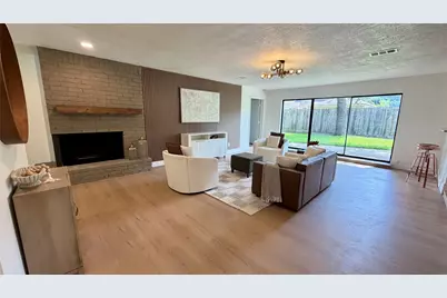 1315 Warwickshire Drive, Houston, TX 77077 - Photo 12