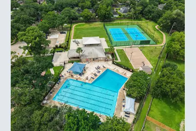 1315 Warwickshire Drive, Houston, TX 77077 - Photo 26